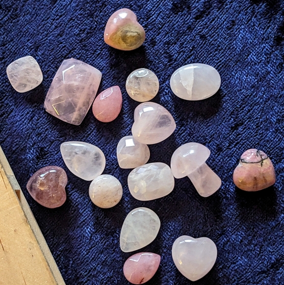 🌹 Rosey Strawberry Rhodonite ❣️ PiNK Heart Chakra Bowl ❤️ Crystal Jewel Stones - Picture 7 of 13
